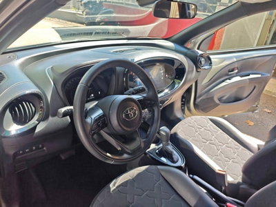 Toyota Aygo X 1.0 Lounge 72cv (11)