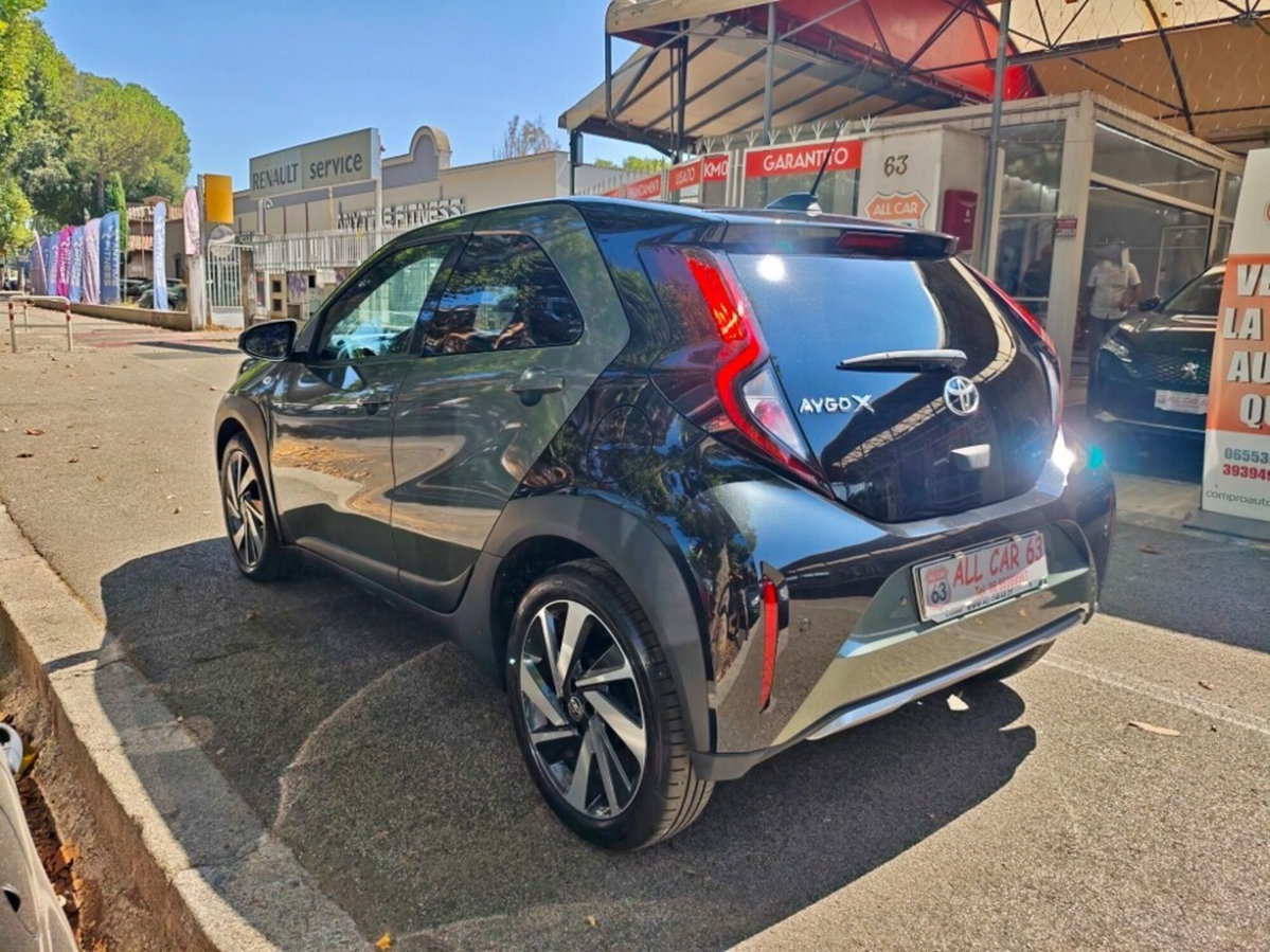Toyota Aygo X 1.0 Lounge 72cv (5)