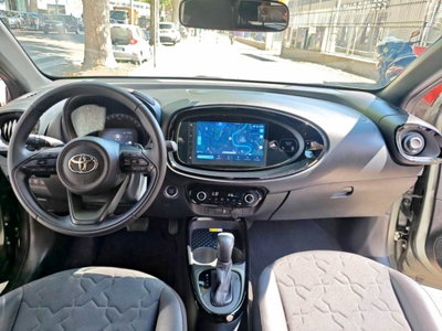 Toyota Aygo X 1.0 Lounge 72cv (9)