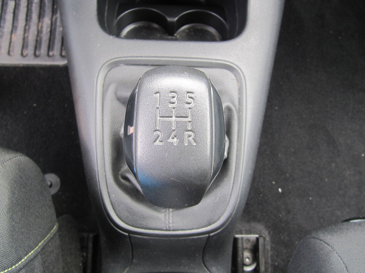Citroen C3 BlueHDi 75 Feel Edition (10)