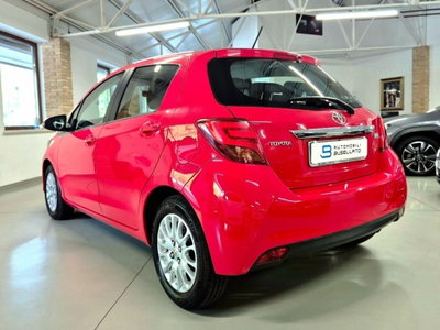 Toyota Yaris 1.0 5 porte Active (15)
