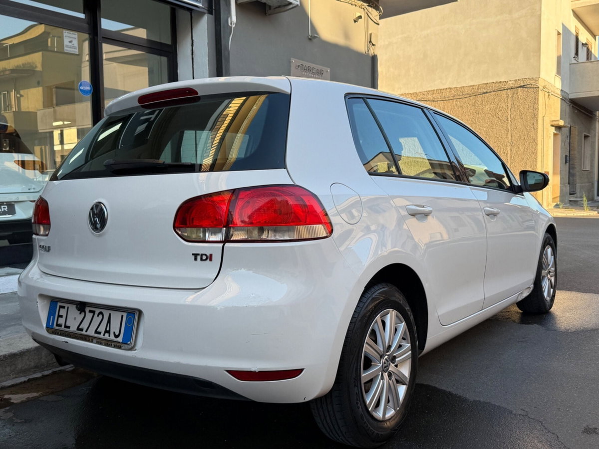 Volkswagen Golf 1.6 TDI DPF 5p. Comfortline (4)