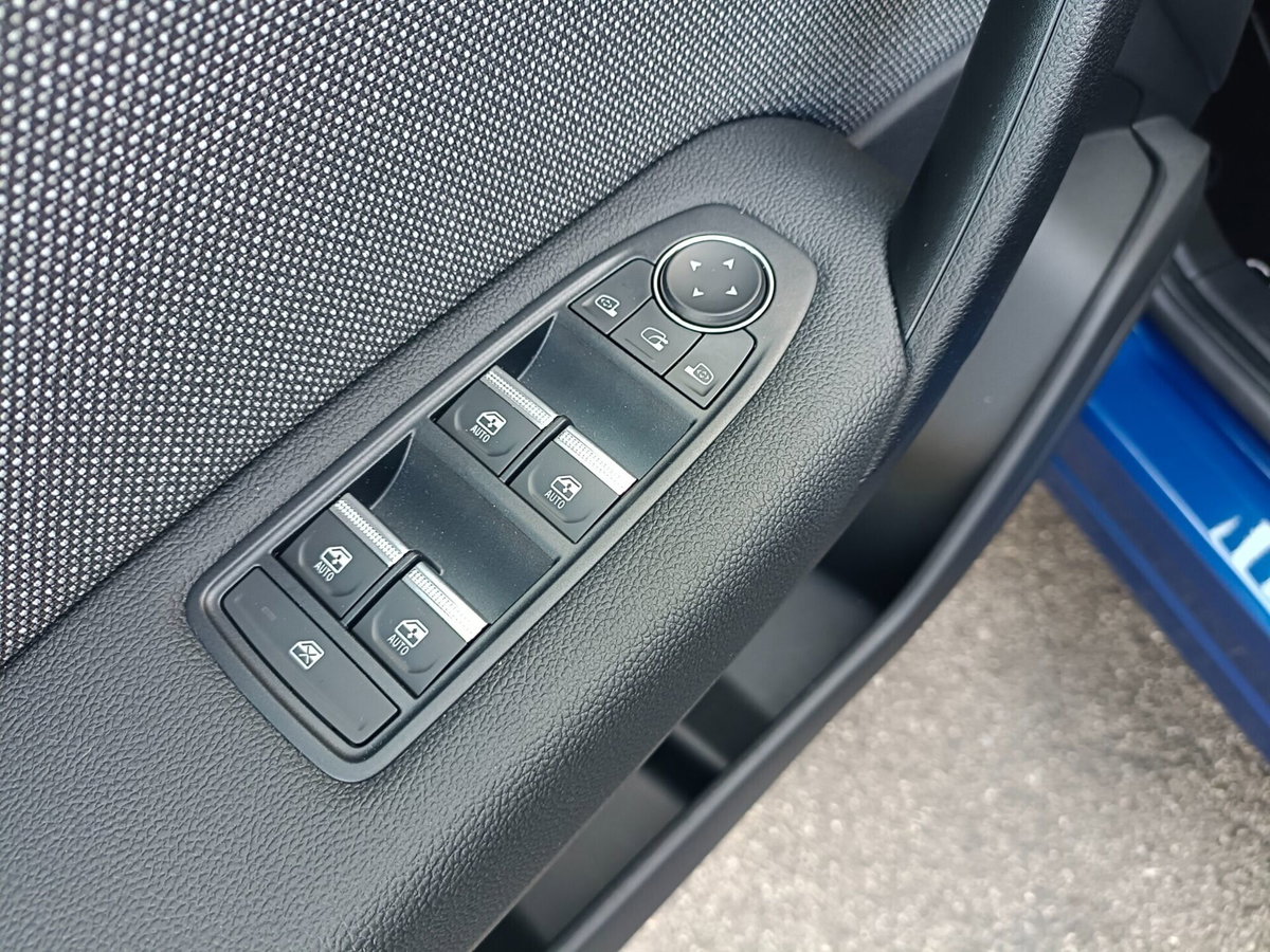 Renault Captur 1.0 eco-g Techno 100cv (19)