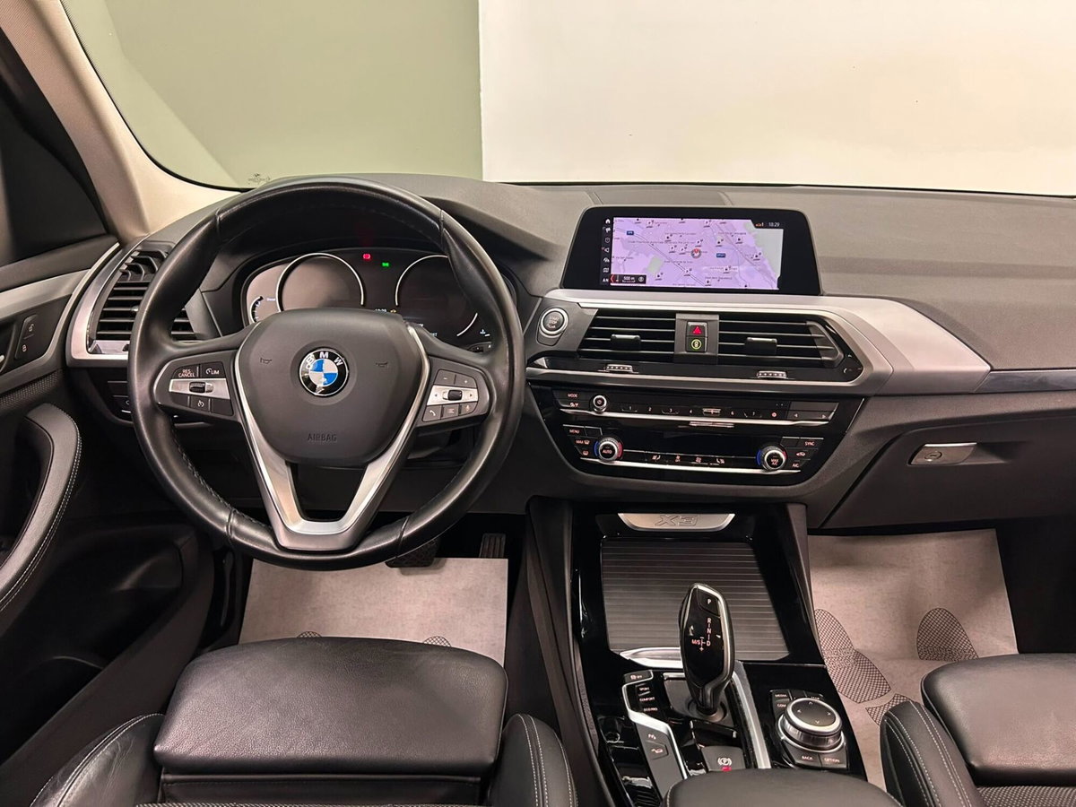 BMW X3 xDrive20d 48V Business Advantage (10)