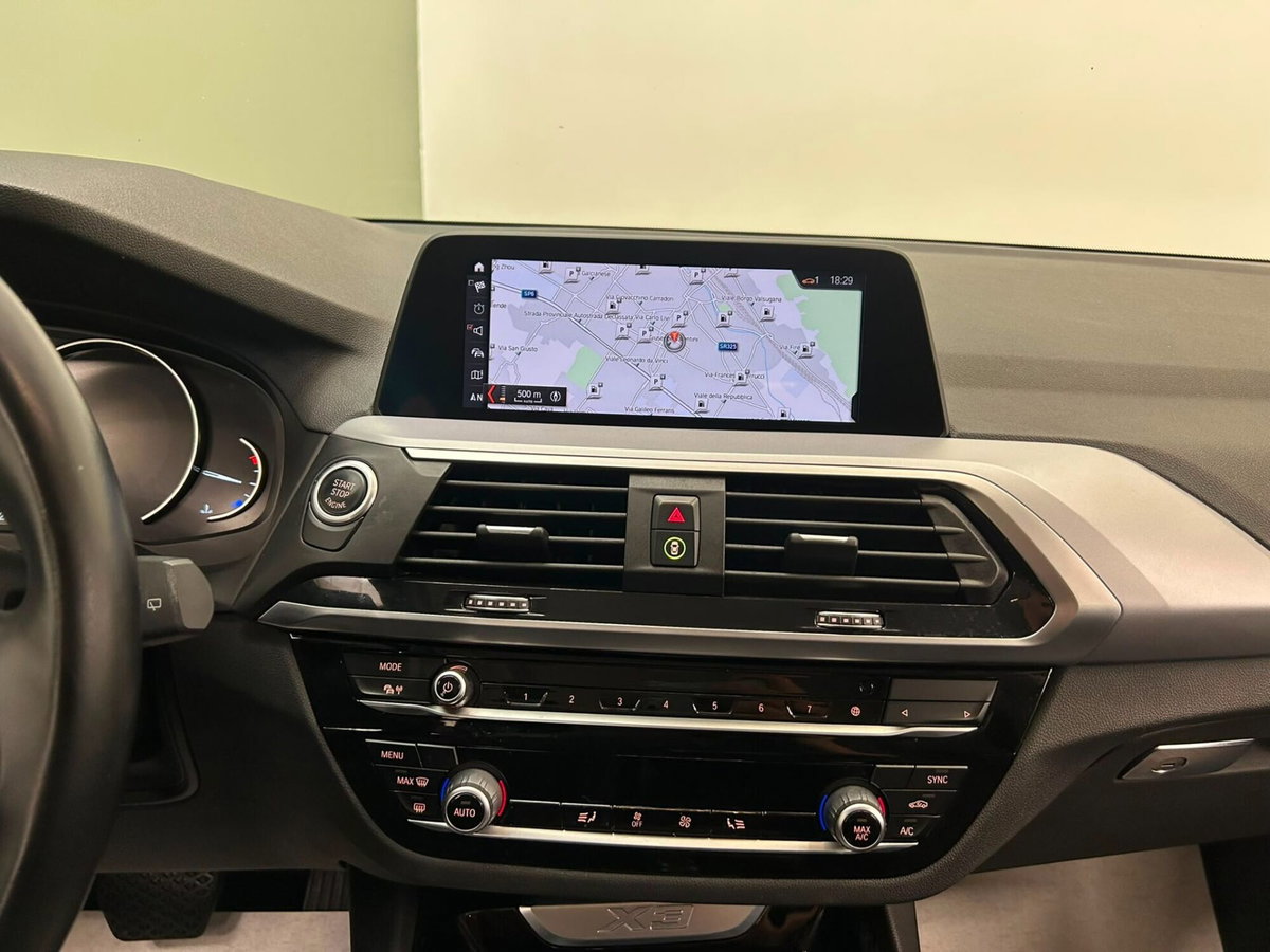BMW X3 xDrive20d 48V Business Advantage (9)