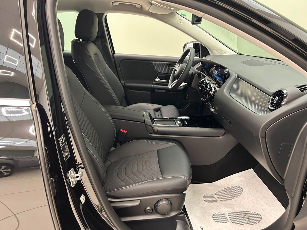 Mercedes-Benz GLA SUV 180 Advanced auto (15)