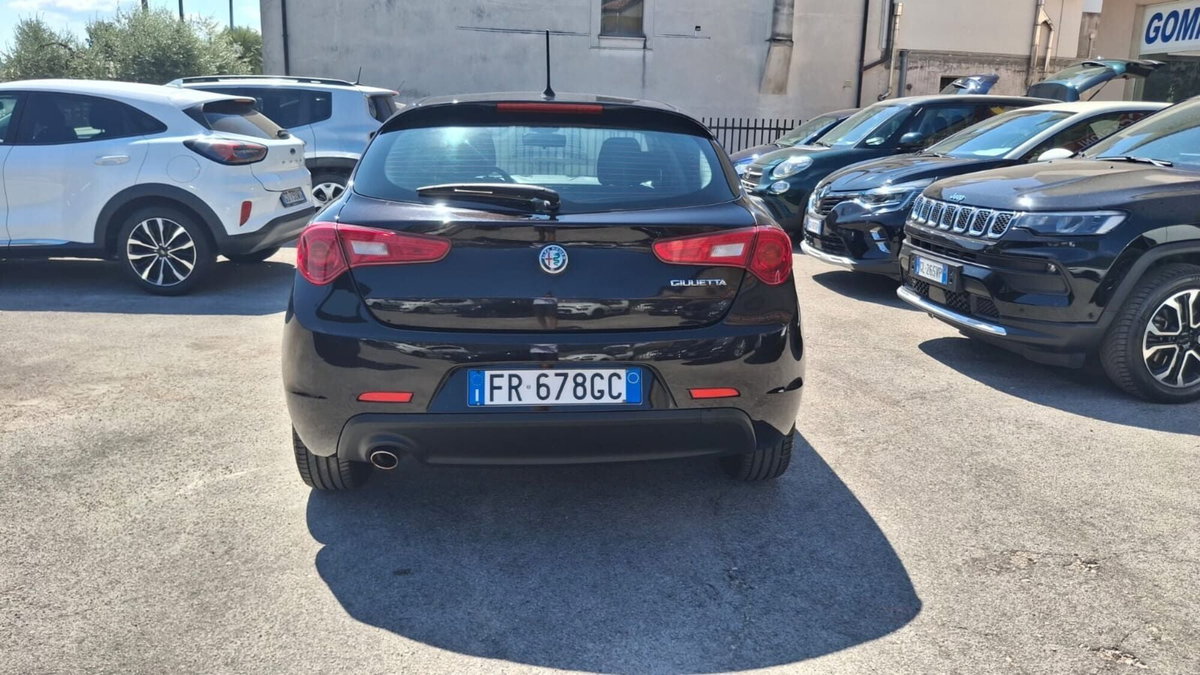 Alfa Romeo Giulietta 1.6 JTDm Ti 120cv (4)