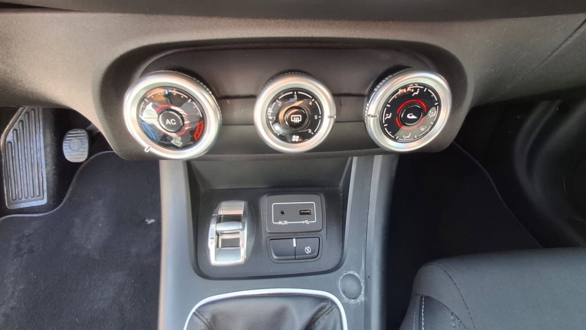 Alfa Romeo Giulietta 1.6 JTDm Ti 120cv (6)