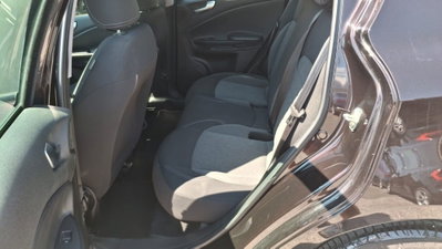 Alfa Romeo Giulietta 1.6 JTDm Ti 120cv (8)