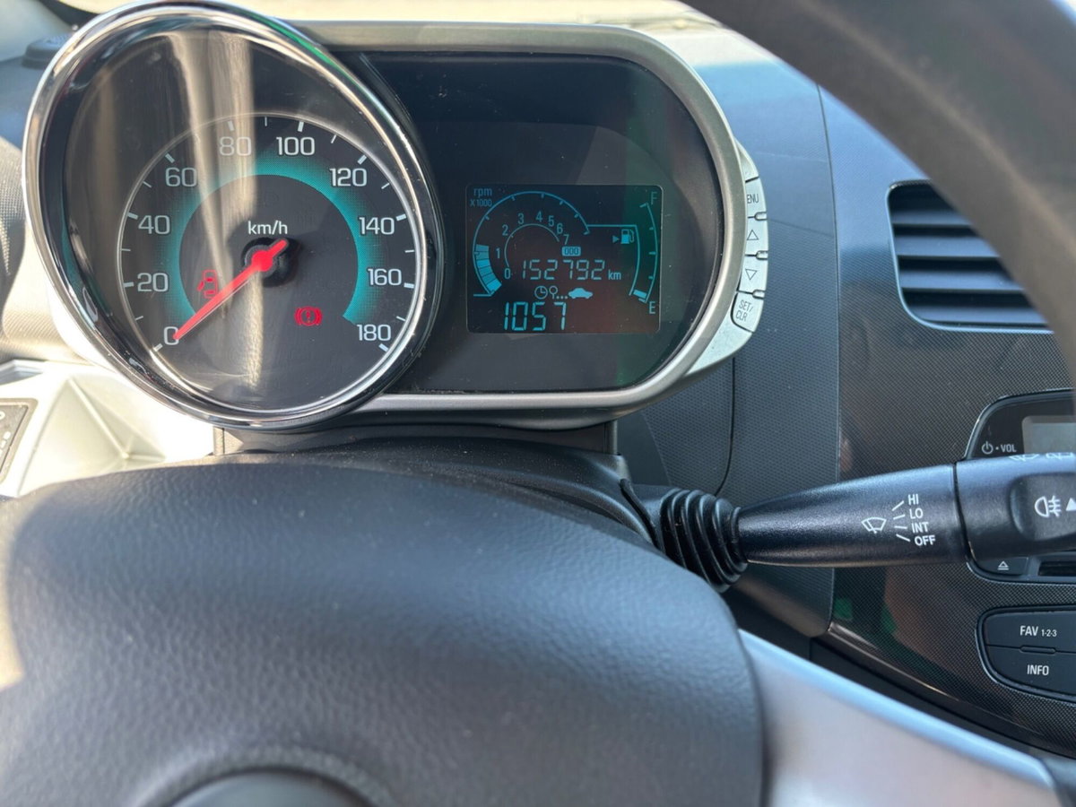 Chevrolet Spark 1.0 LS (17)