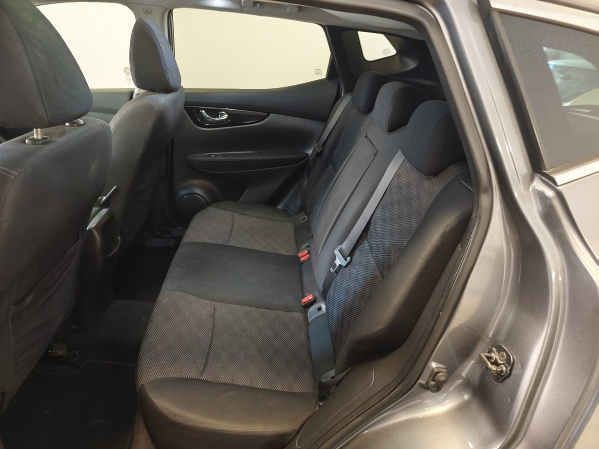 Nissan Qashqai 1.5 dCi Tekna (15)