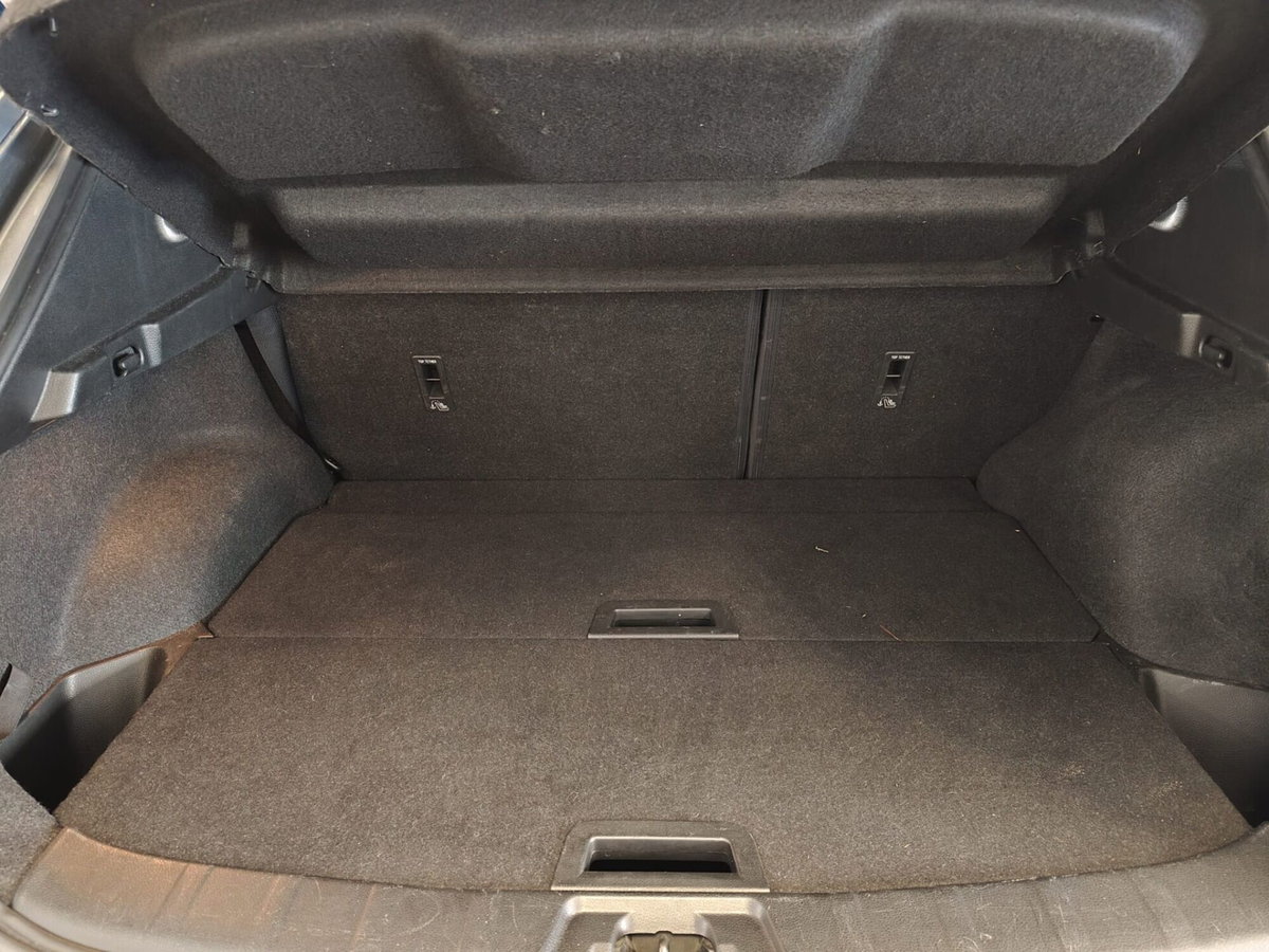 Nissan Qashqai 1.5 dCi Tekna (17)
