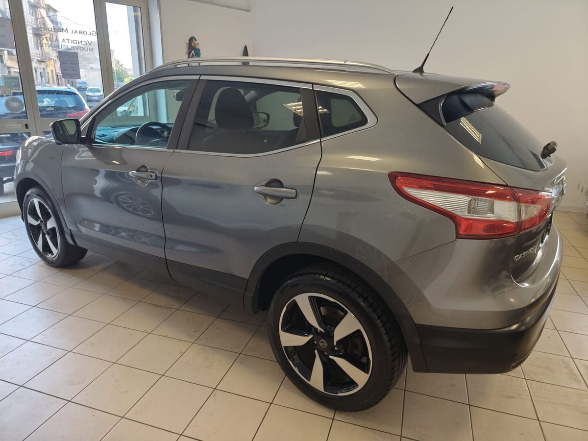 Nissan Qashqai 1.5 dCi Tekna (4)