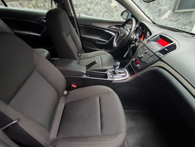 Opel Insignia Station Wagon CDTI Sports aut. Cosmo (14)