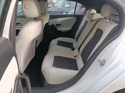 Mercedes-Benz Classe A 180 d Automatic Executive (13)