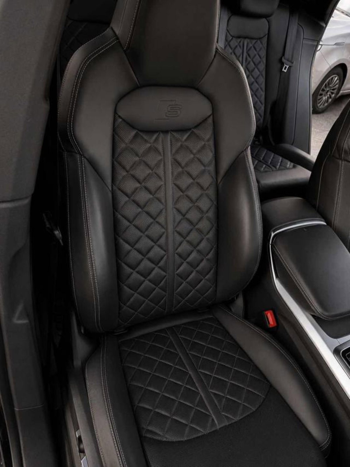 Audi SQ8 TDI quattro tiptronic (12)