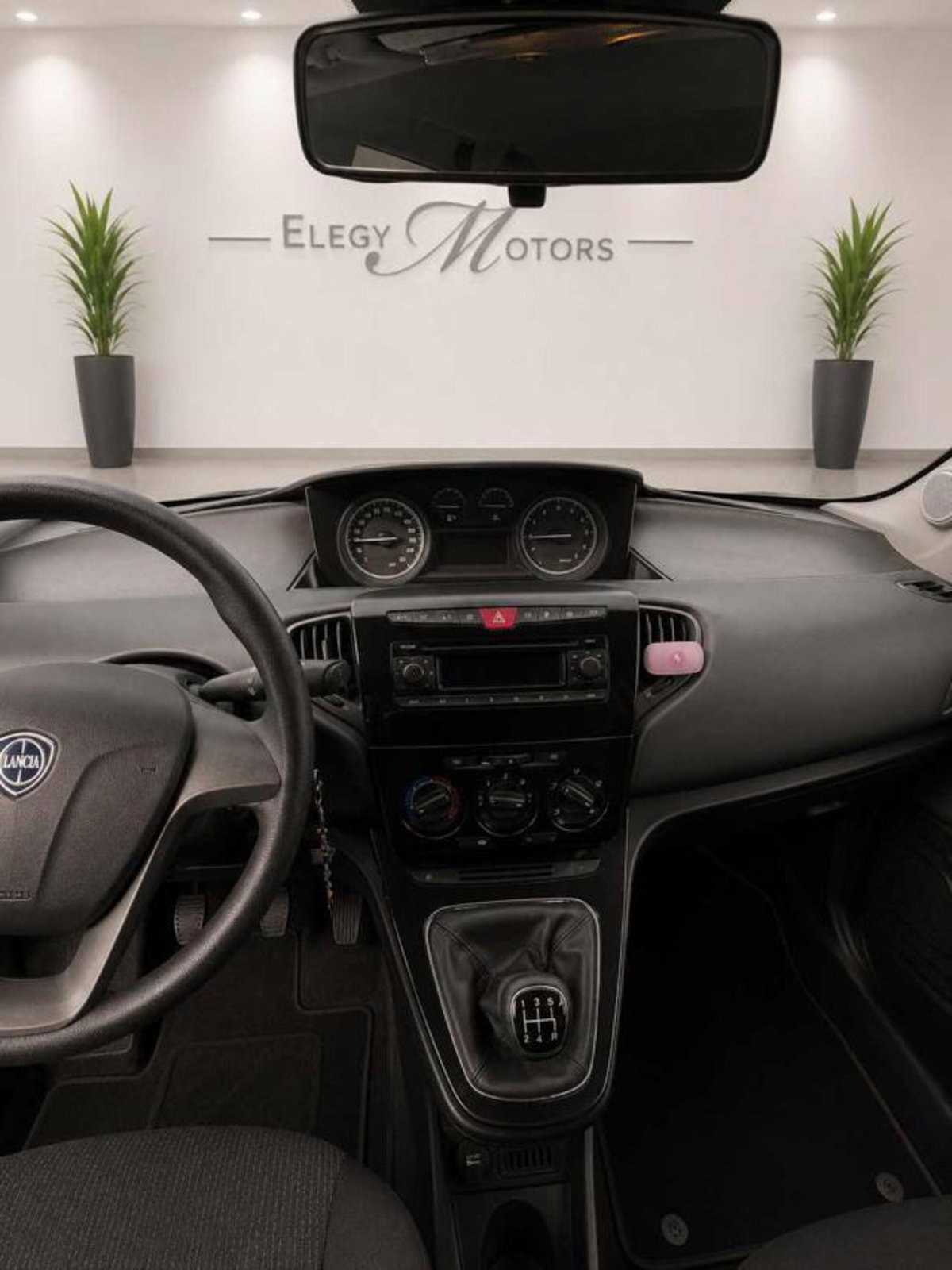 Lancia Ypsilon 1.2 69 CV 5 porte GPL Ecochic Silver (10)