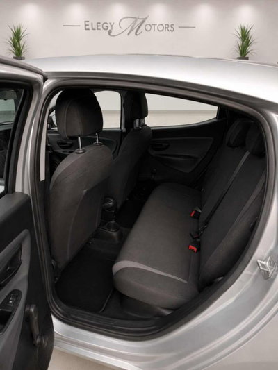Lancia Ypsilon 1.2 69 CV 5 porte GPL Ecochic Silver (16)