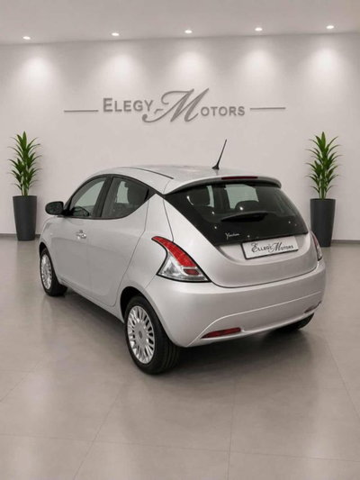 Lancia Ypsilon 1.2 69 CV 5 porte GPL Ecochic Silver (6)