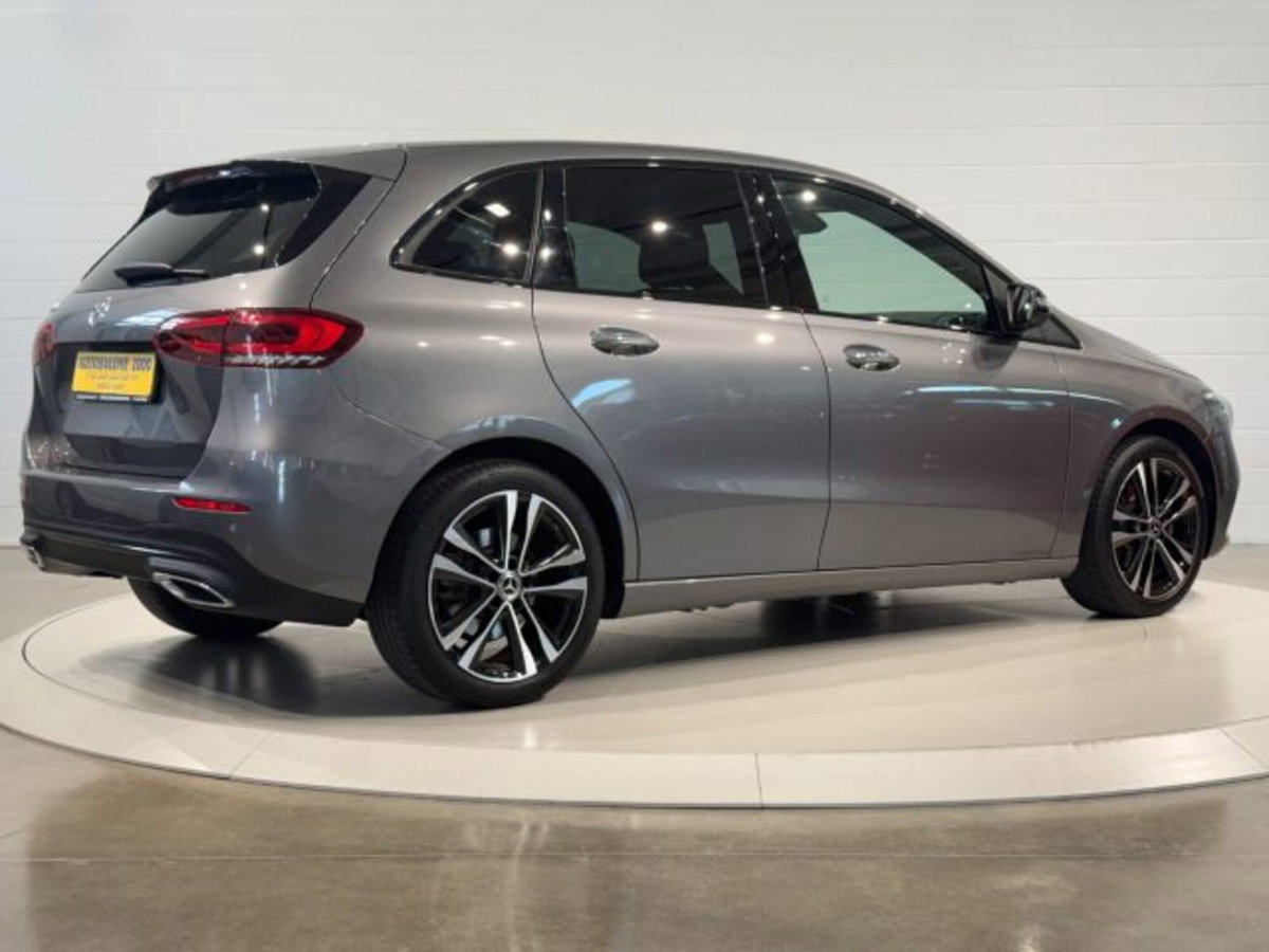 Mercedes-Benz Classe B 200 Sport (5)