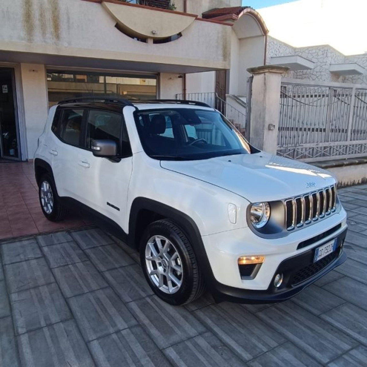 Jeep Renegade 1.6 Mjt 130 CV Limited (3)
