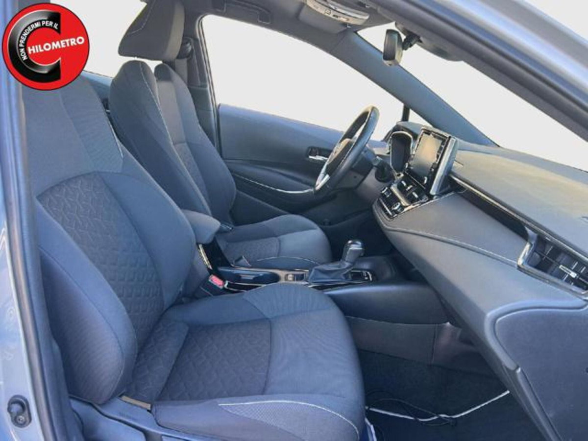 Toyota Corolla 1.8 Hybrid Active (10)