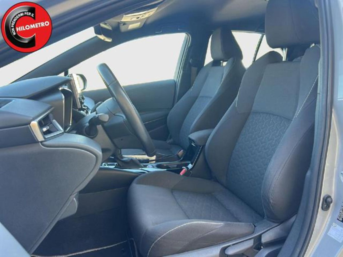 Toyota Corolla 1.8 Hybrid Active (8)