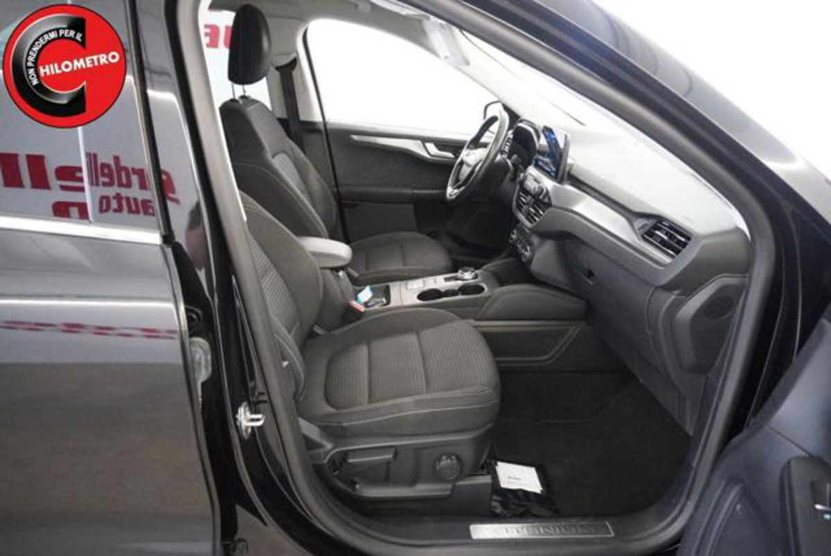 Ford Kuga 2.5 Plug In Hybrid 225 CV CVT 2WD Titanium (11)