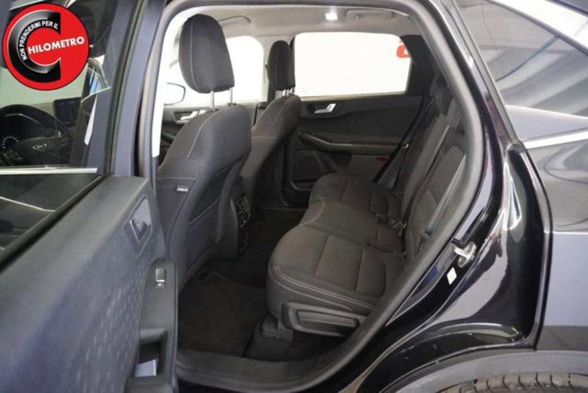 Ford Kuga 2.5 Plug In Hybrid 225 CV CVT 2WD Titanium (8)
