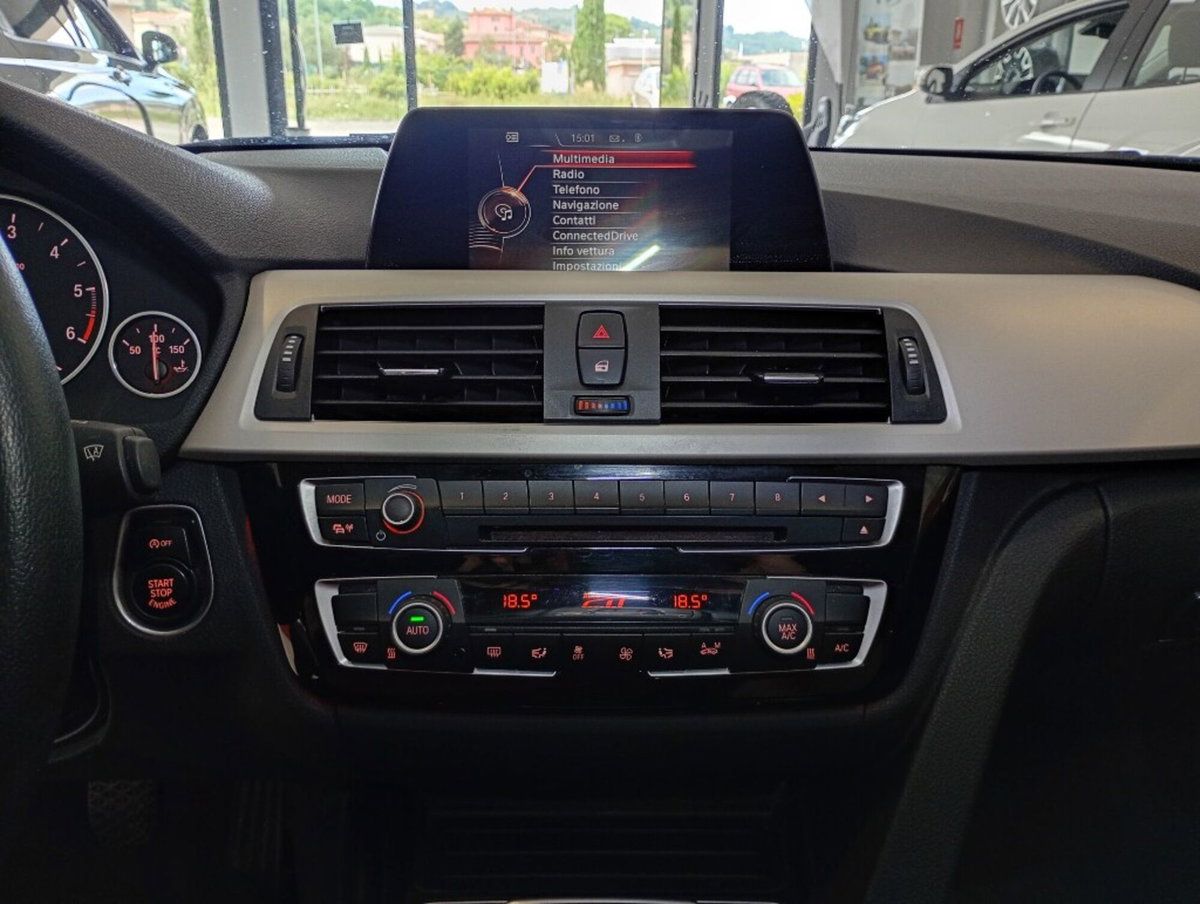 BMW Serie 3 Touring 316d  Sport (20)