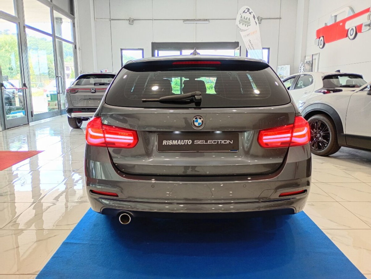 BMW Serie 3 Touring 316d  Sport (5)