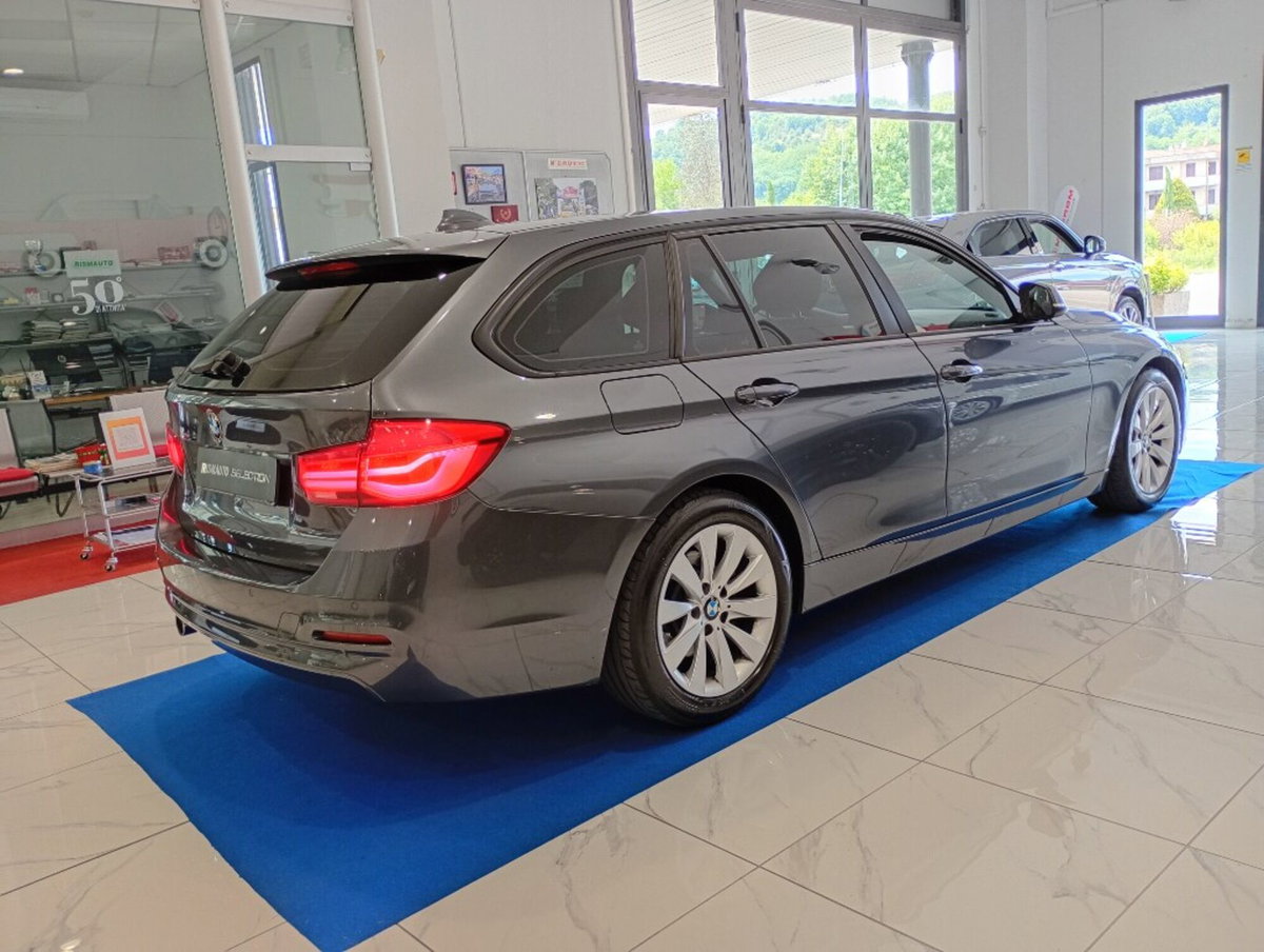 BMW Serie 3 Touring 316d  Sport (6)
