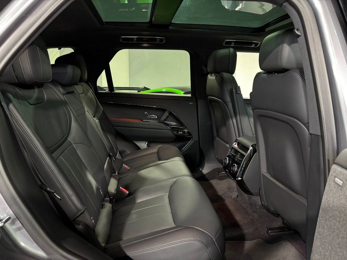 Land Rover Range Rover Sport 3.0D l6 300 CV HSE Dynamic Stealth (15)