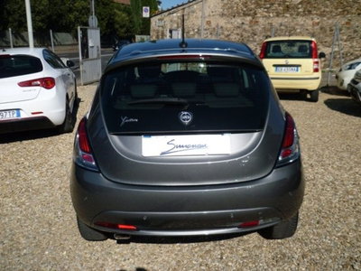 Lancia Ypsilon 1.2 69 CV 5 porte Gold (4)