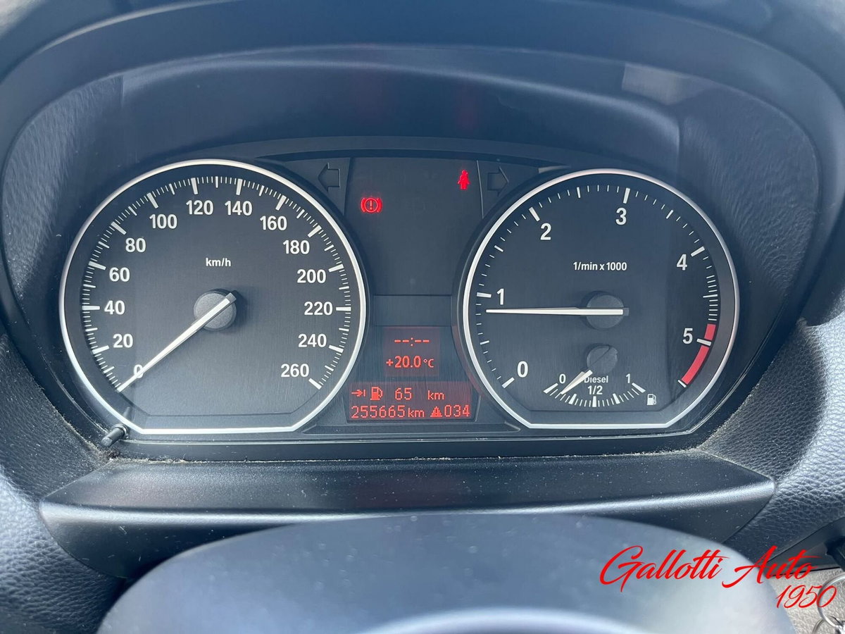 BMW Serie 1 Cabrio 120d  Attiva (12)