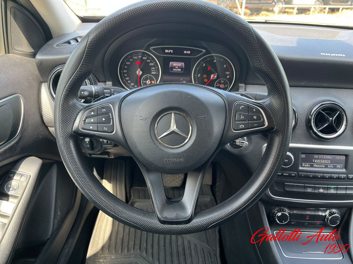 Mercedes-Benz Classe A 220 d Automatic Executive (11)