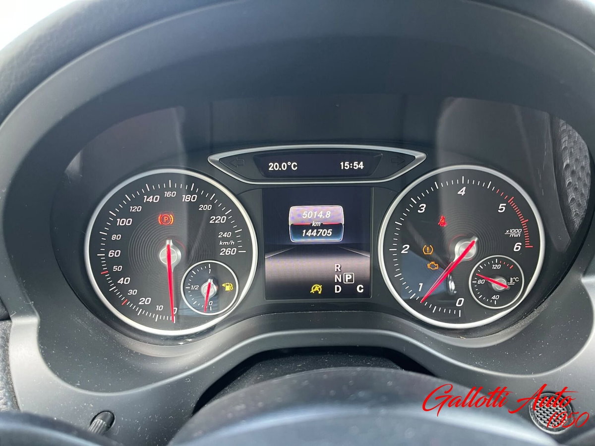 Mercedes-Benz Classe A 220 d Automatic Executive (12)