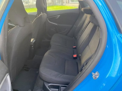 Volvo V40 D2 Geartronic Momentum (10)