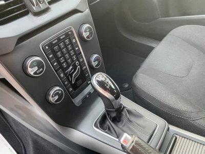 Volvo V40 D2 Geartronic Momentum (15)