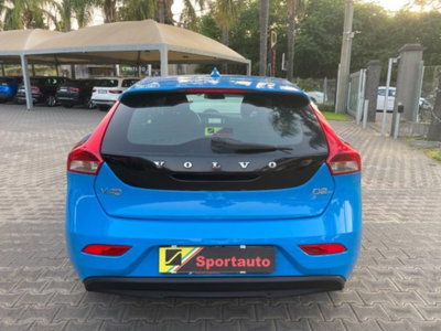 Volvo V40 D2 Geartronic Momentum (16)