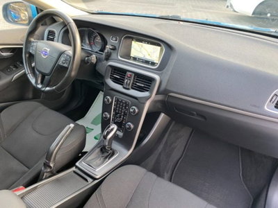 Volvo V40 D2 Geartronic Momentum (9)
