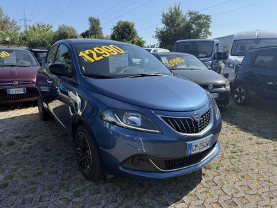 Lancia Ypsilon 1.0 FireFly 5 porte S&S Hybrid Ecochic Silver (3)