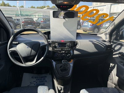 Lancia Ypsilon 1.0 FireFly 5 porte S&S Hybrid Ecochic Silver (7)