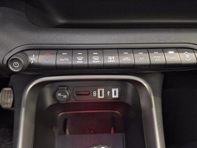Jeep Avenger 1.2 turbo Summit fwd 100cv (17)