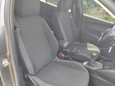 Peugeot 2008 PureTech 100 S&S Active Pack (16)