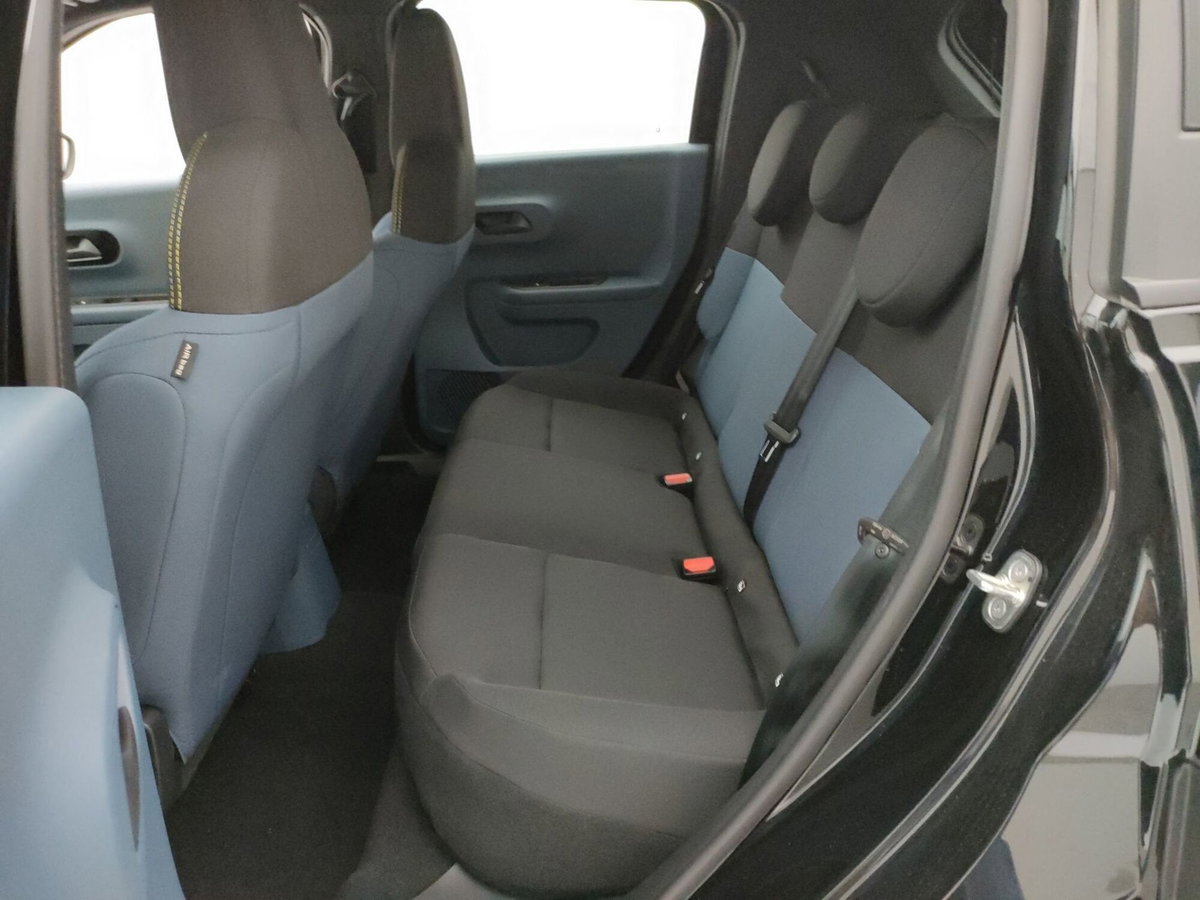 Fiat Grande Panda 1.2 hybrid Icon 110cv edct (7)