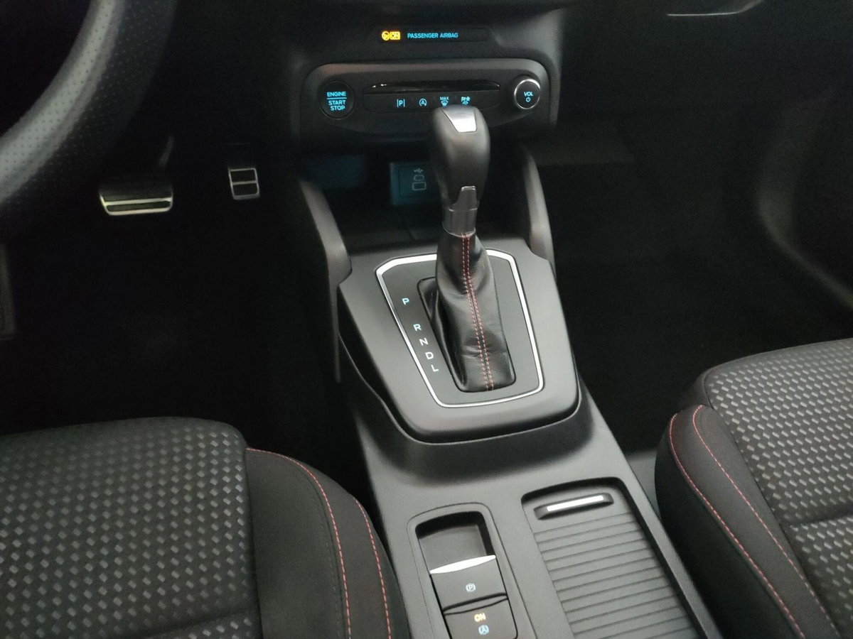 Ford Focus 1.0t ecoboost h ST-Line X 155cv powershift (14)