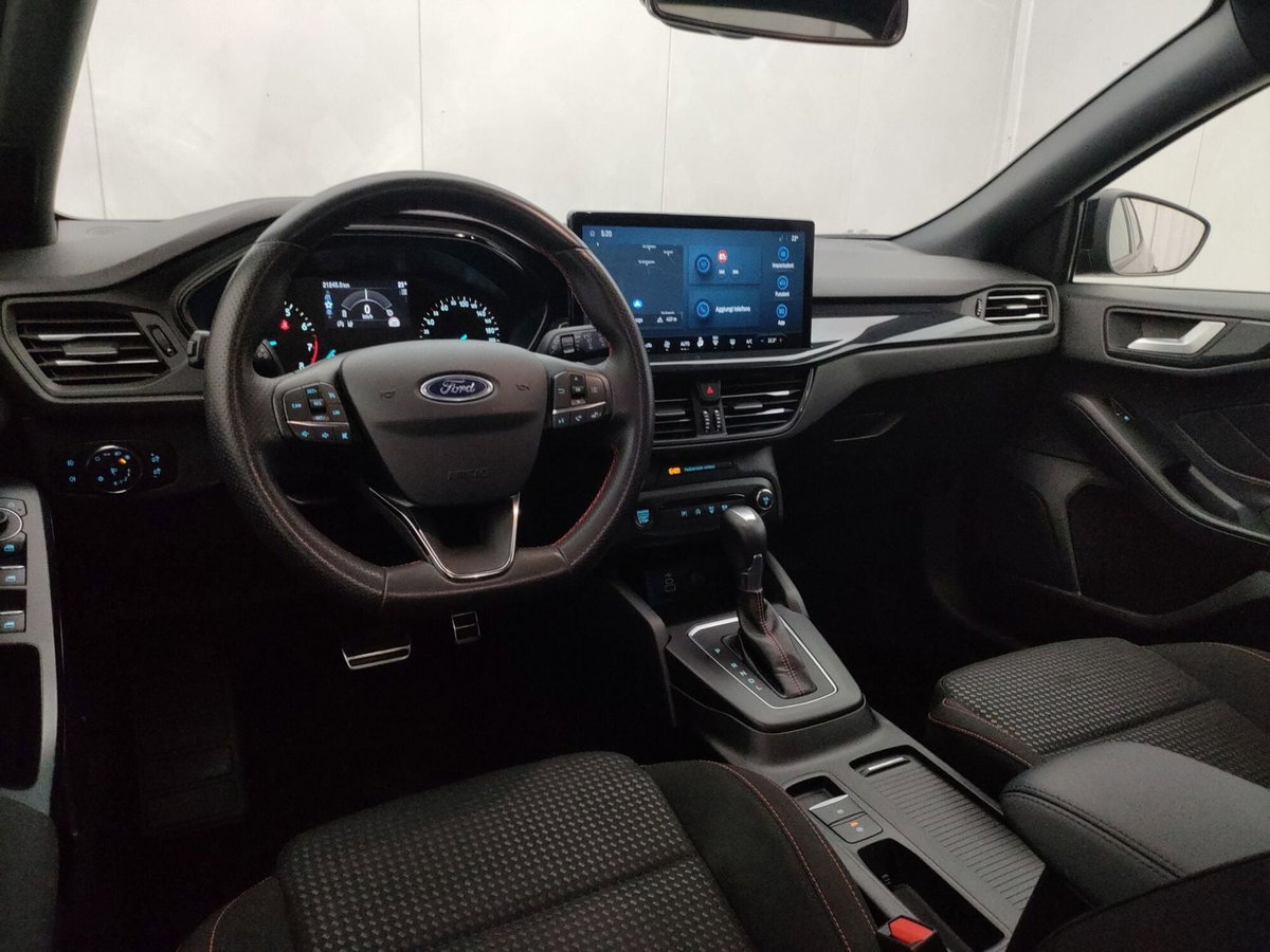 Ford Focus 1.0t ecoboost h ST-Line X 155cv powershift (9)