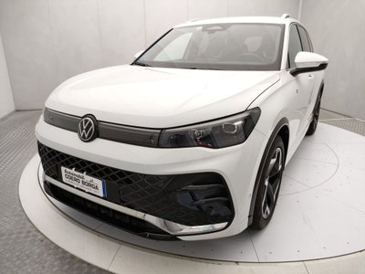 Volkswagen Tiguan 1.5 etsi R-Line 150cv dsg (11)