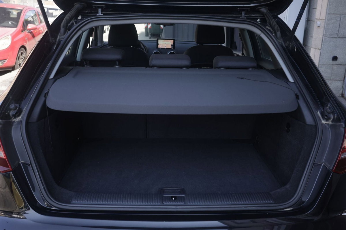 Audi A3 1.6 TDI clean diesel Admired (19)